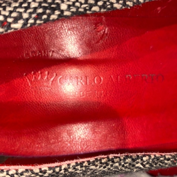 Carlo Alberto croc pattern leather & herringbone fabric heels, straps.  🖤♥️ - Picture 11 of 11